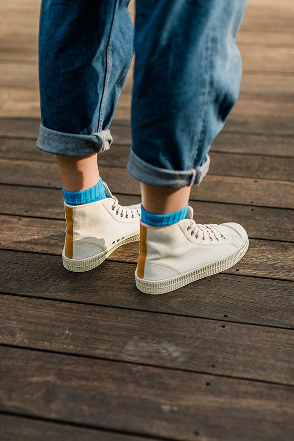 STAR DRIBBLE STITCH 99BEIGE/08SEDLOUVA/106ECRU