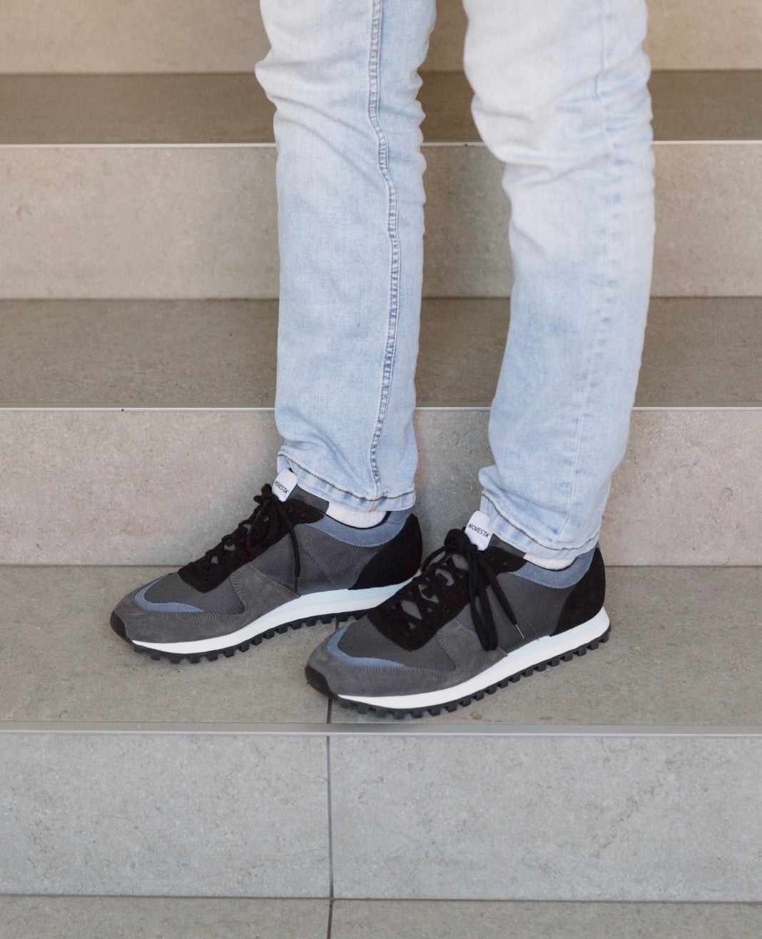 NOVESTA(ノヴェスタ / ノベスタ) 公式ストア通販 - MARATHON TRAIL CHARCOAL GREY