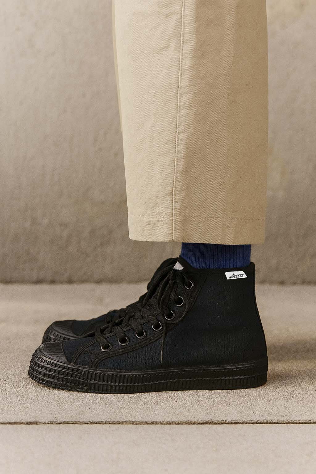 NOVESTA(ノヴェスタ/ノベスタ)公式オンラインストア - STAR DRIBBLE CLASSIC ALL BLACK スロバキア スニーカー スタードリブル