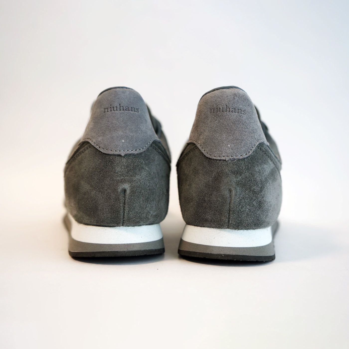 NIUHANS MARATHON TRA03 SUEDE CHARCOAL