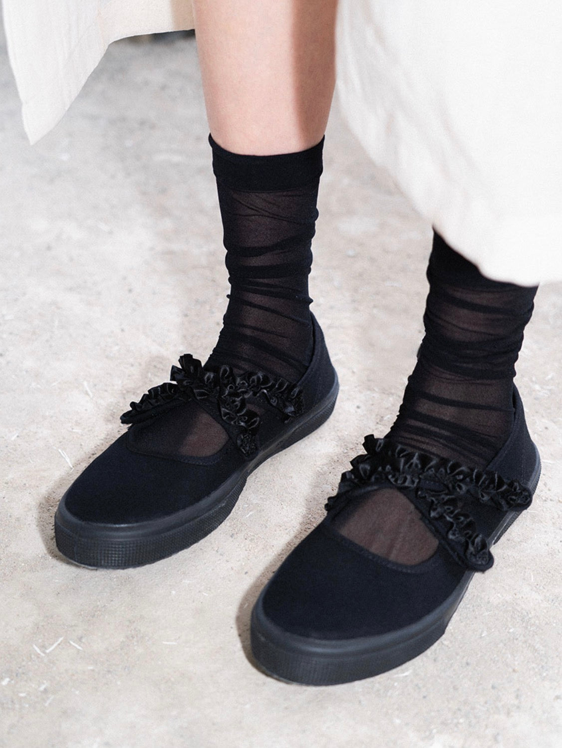 NOVESTA（ノヴェスタ/ノベスタ）EUNOIA BOW FRILL CANVAS MARY JANE ユイノア