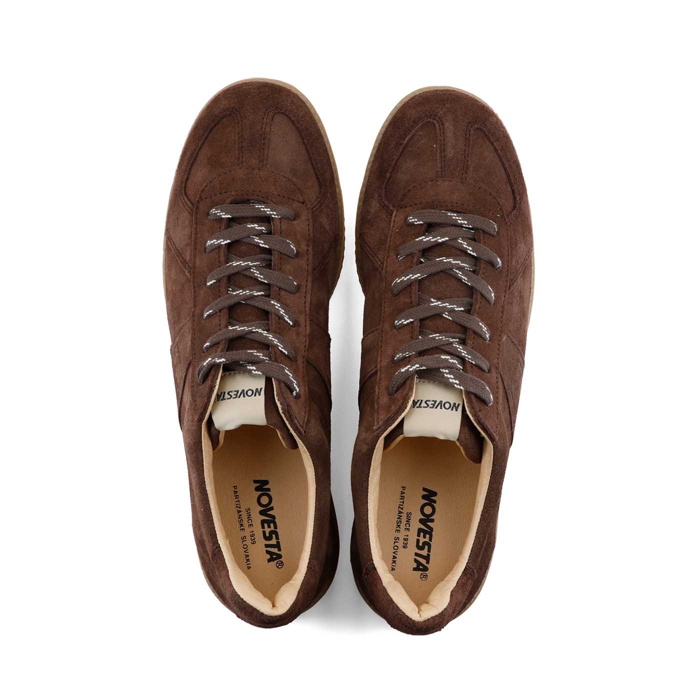NOVESTA GERMAN TRAINER ALL SUEDE CHOCOLATE（ジャーマントレーナー／チョコレート）スロバキア製スニーカー 上面