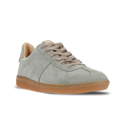 NOVESTA GERMAN TRAINER ALL SUEDE SAGE（ジャーマントレーナー／セージ）スロバキア製スニーカー 斜め前