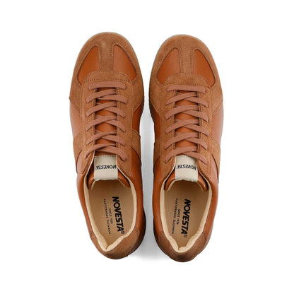 NOVESTA GERMAN TRAINER CASHEW（ジャーマントレーナー／カシュー）スロバキア製スニーカー 上面