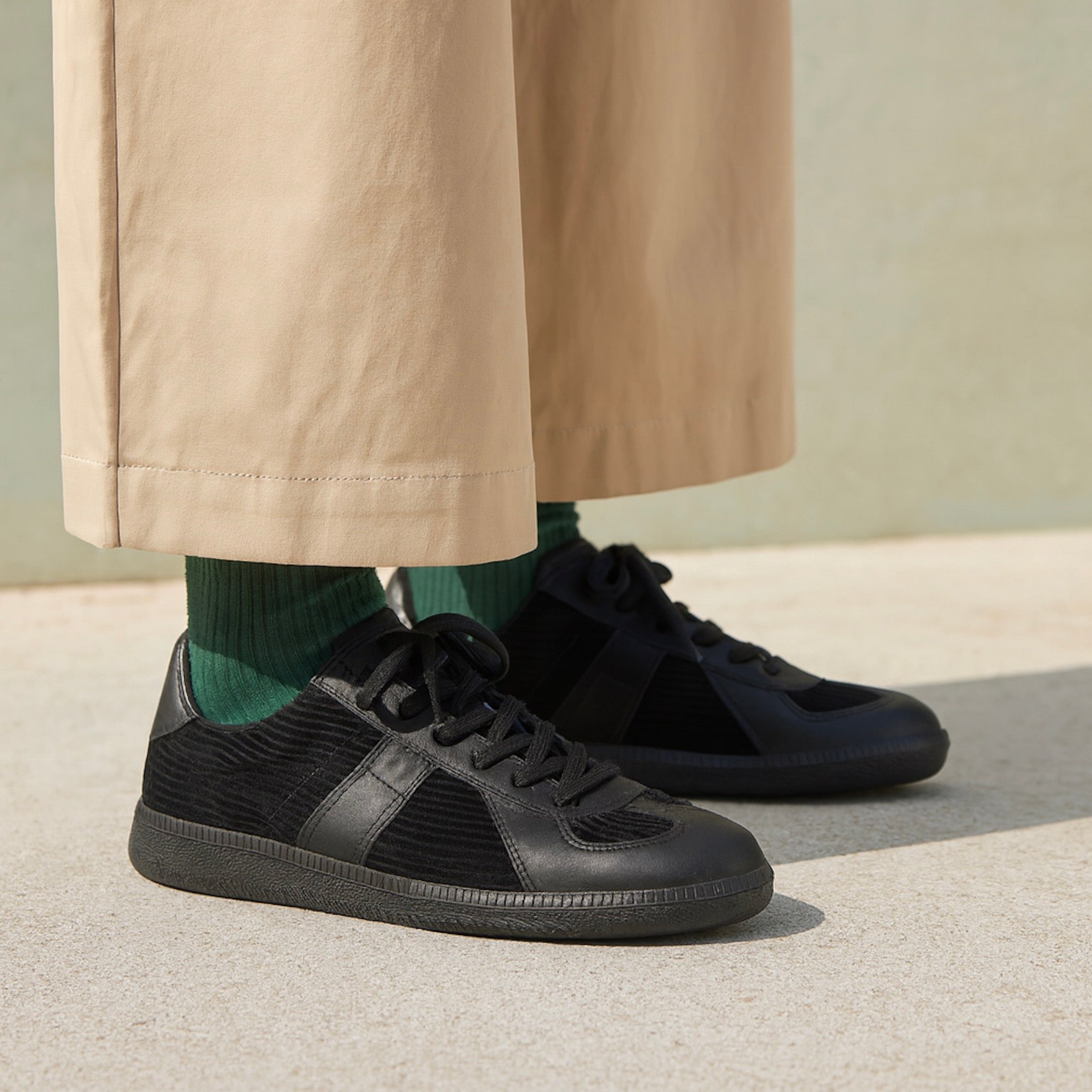 NOVESTA（ノヴェスタ / ノベスタ） 公式ストア通販 - GERMAN TRAINER CORDUROY BLACK（GAT | ジャーマントレーナー）スロバキア スニーカー
