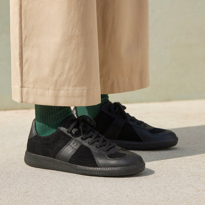 NOVESTA（ノヴェスタ / ノベスタ） 公式ストア通販 - GERMAN TRAINER CORDUROY BLACK（GAT | ジャーマントレーナー）スロバキア スニーカー