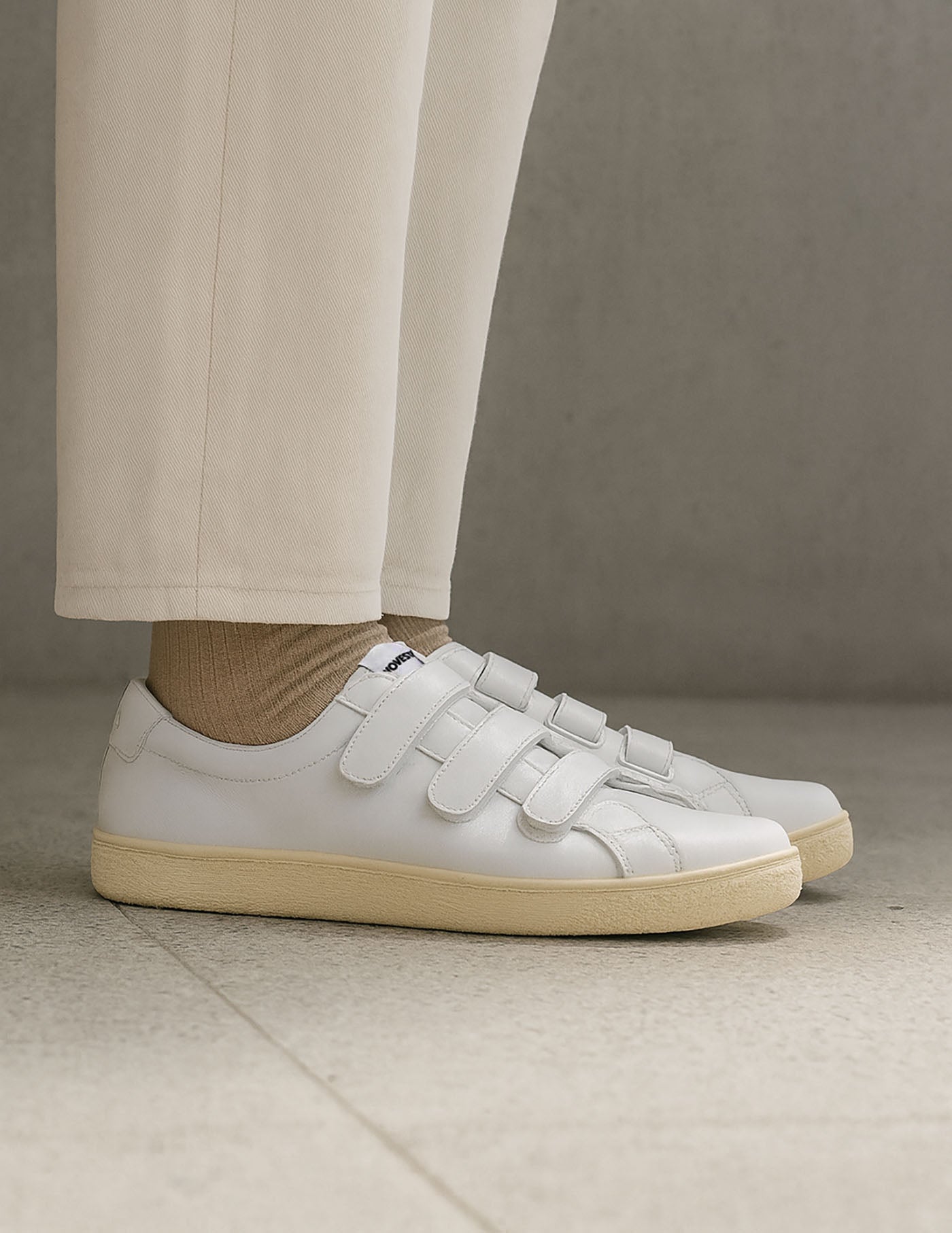 NOVESTA（ノヴェスタ / ノベスタ） 公式ストア通販 - ITOH VELCRO WHITE/106ECRU スロバキア レザースニーカー