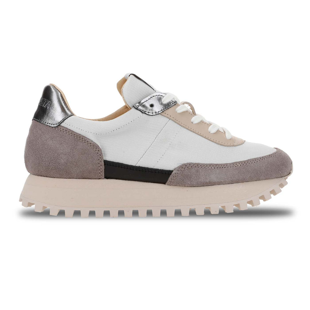 NOVESTA MARATHON RUNNER SUPER TRAIL RIPSTOP METALLIC TAUPE（マラソンランナー・スーパー・トレイル／メタリック トープ）スロバキア製スニーカー 側面
