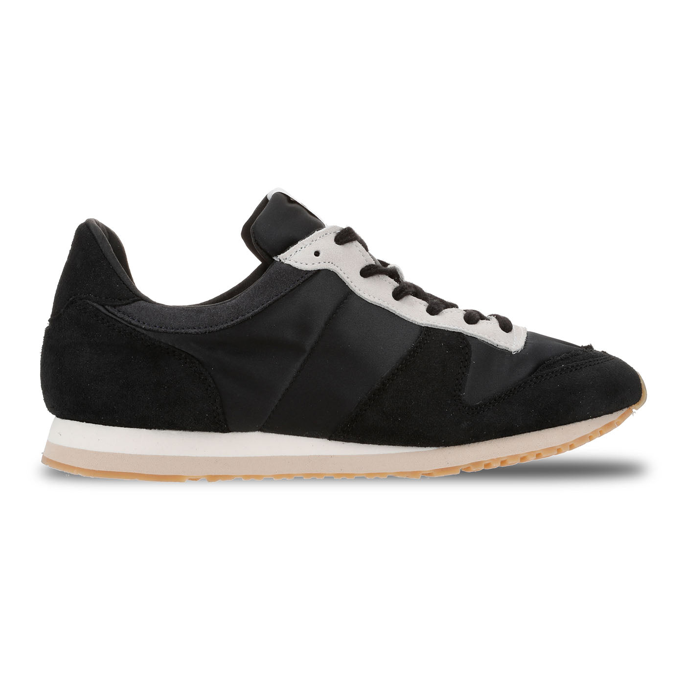 MARATHON CLASSIC SATIN BLACK/CREAM（マラソン）｜スロバキア製