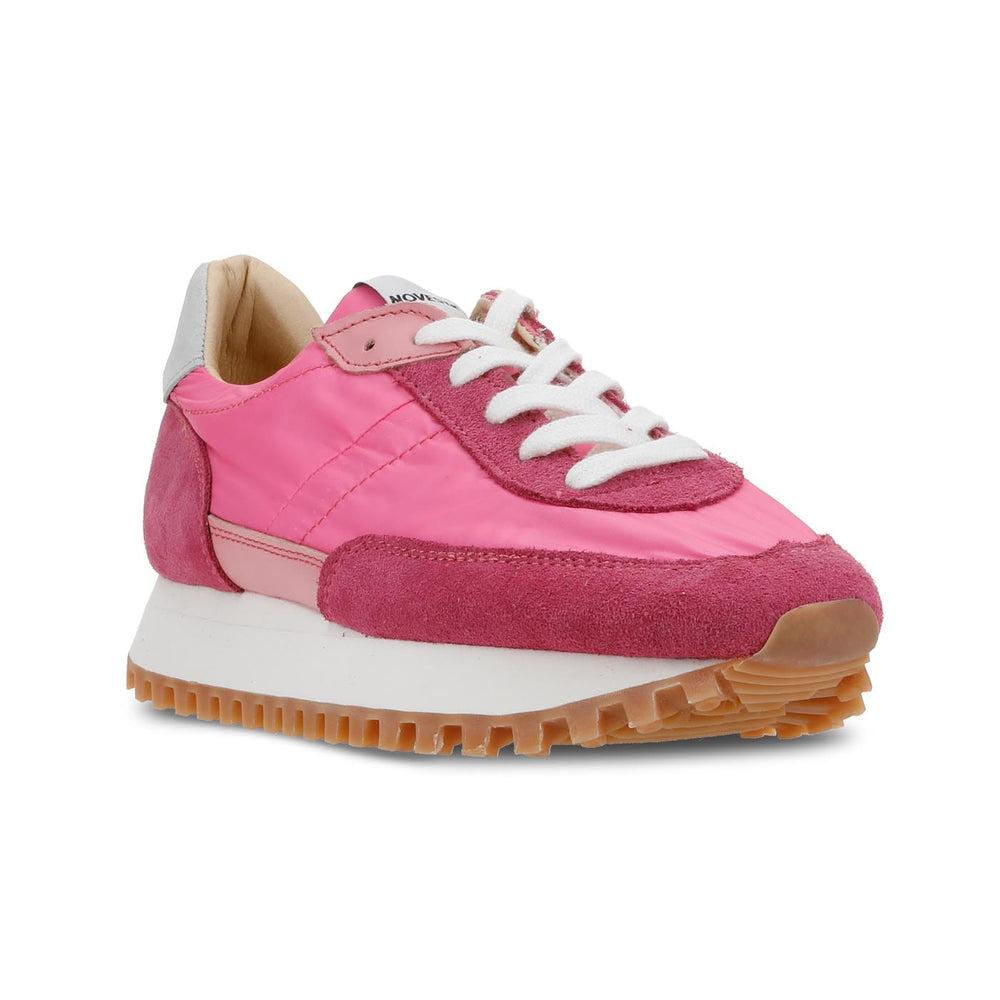 NOVESTA（ノヴェスタ / ノベスタ） 公式ストア通販 - MARATHON RUNNER SUPER TRAIL PLUM/WHITE（マラソンランナー）スニーカー スロバキア