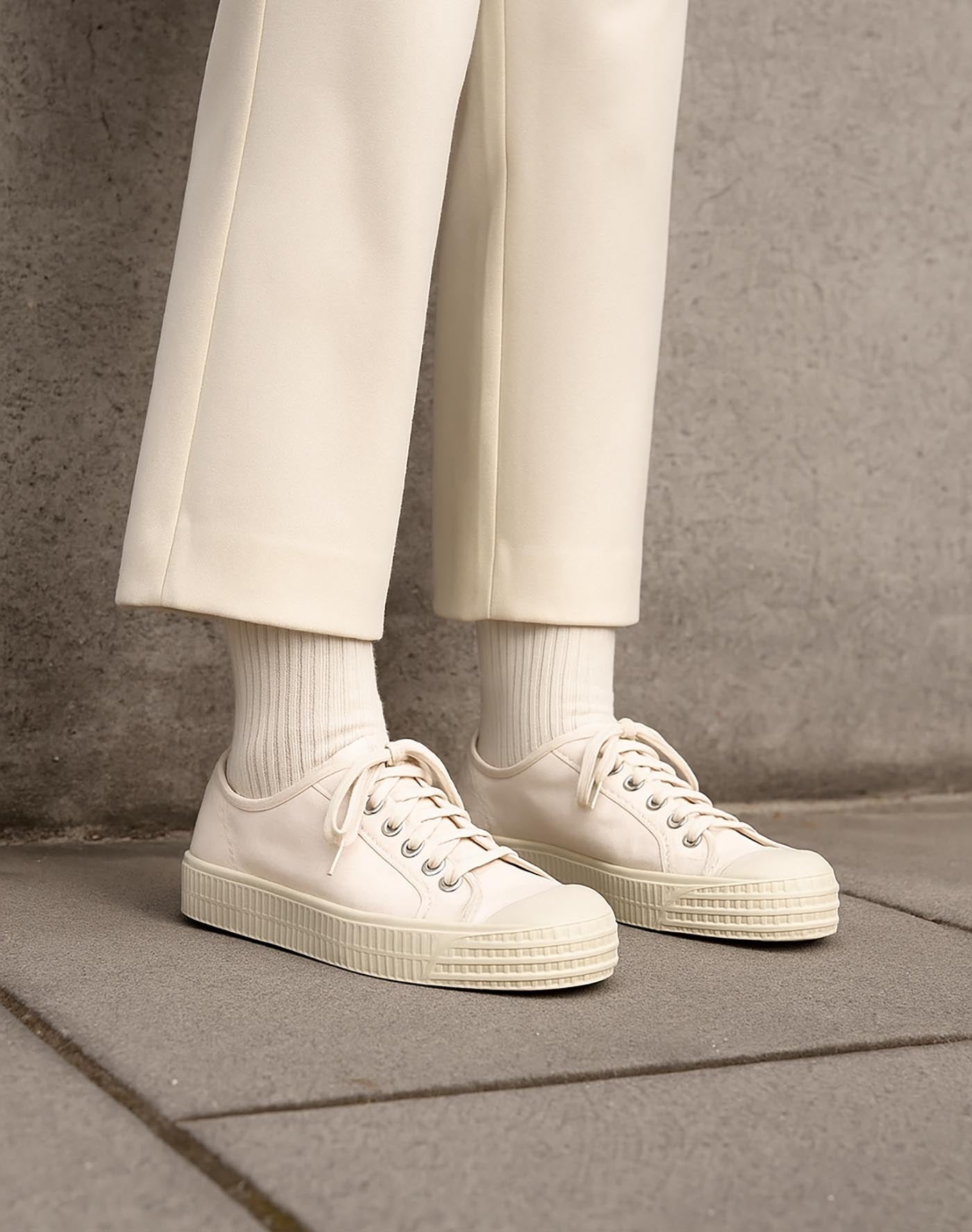 NOVESTA（ノヴェスタ / ノベスタ） 公式ストア通販 - STAR MASTER WAX COTTON NATURAL スロバキア スニーカー