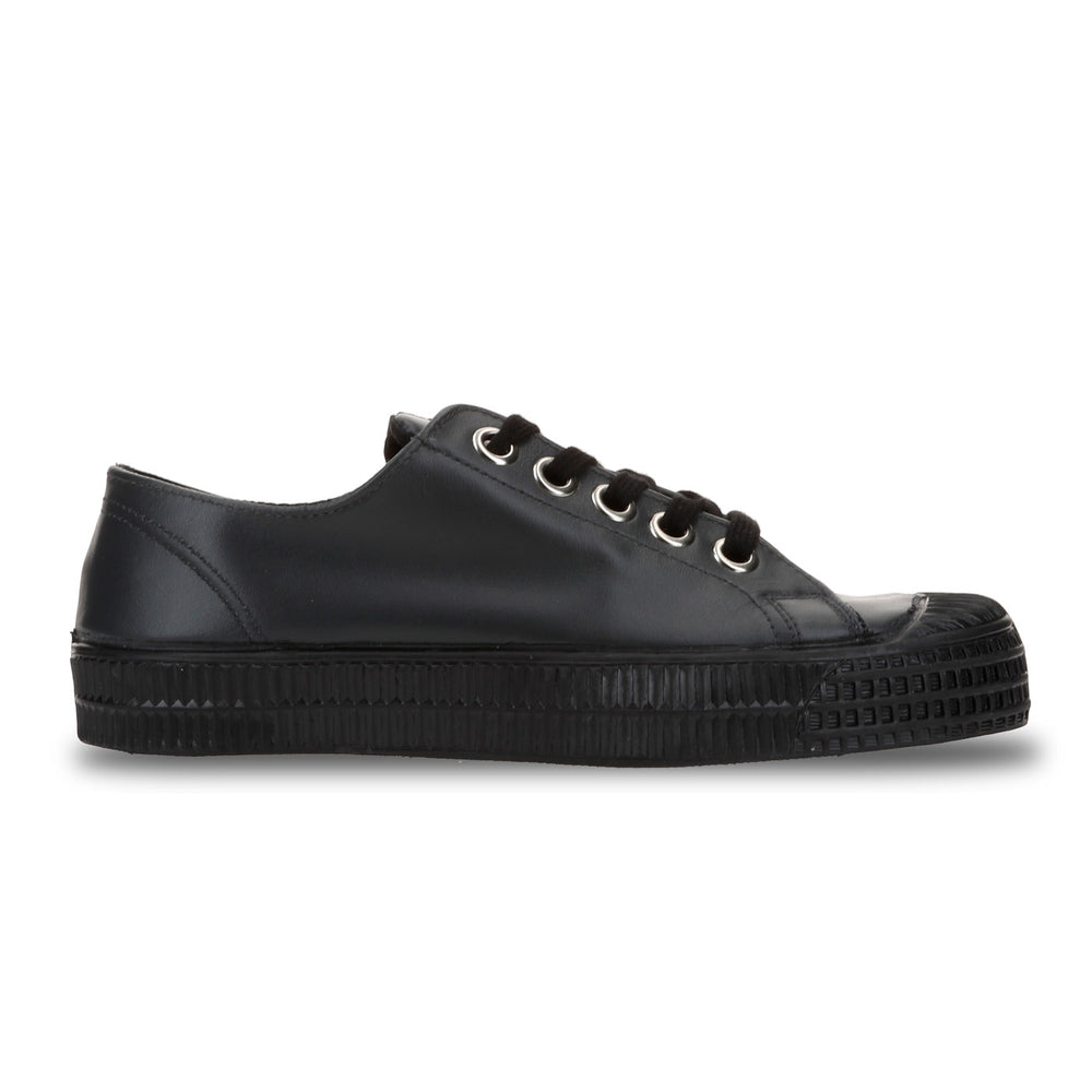 NOVESTA（ノヴェスタ / ノベスタ） 公式ストア通販 - STAR MASTER LEATHER DARK NAVY スロバキア スニーカー スターマスター レザー
