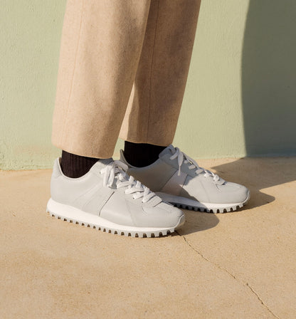 NOVESTA（ノヴェスタ / ノベスタ） 公式ストア通販 - GERMAN TRAINER LEATHER TRAIL GREY（GAT | ジャーマントレーナー）スニーカー スロバキア
