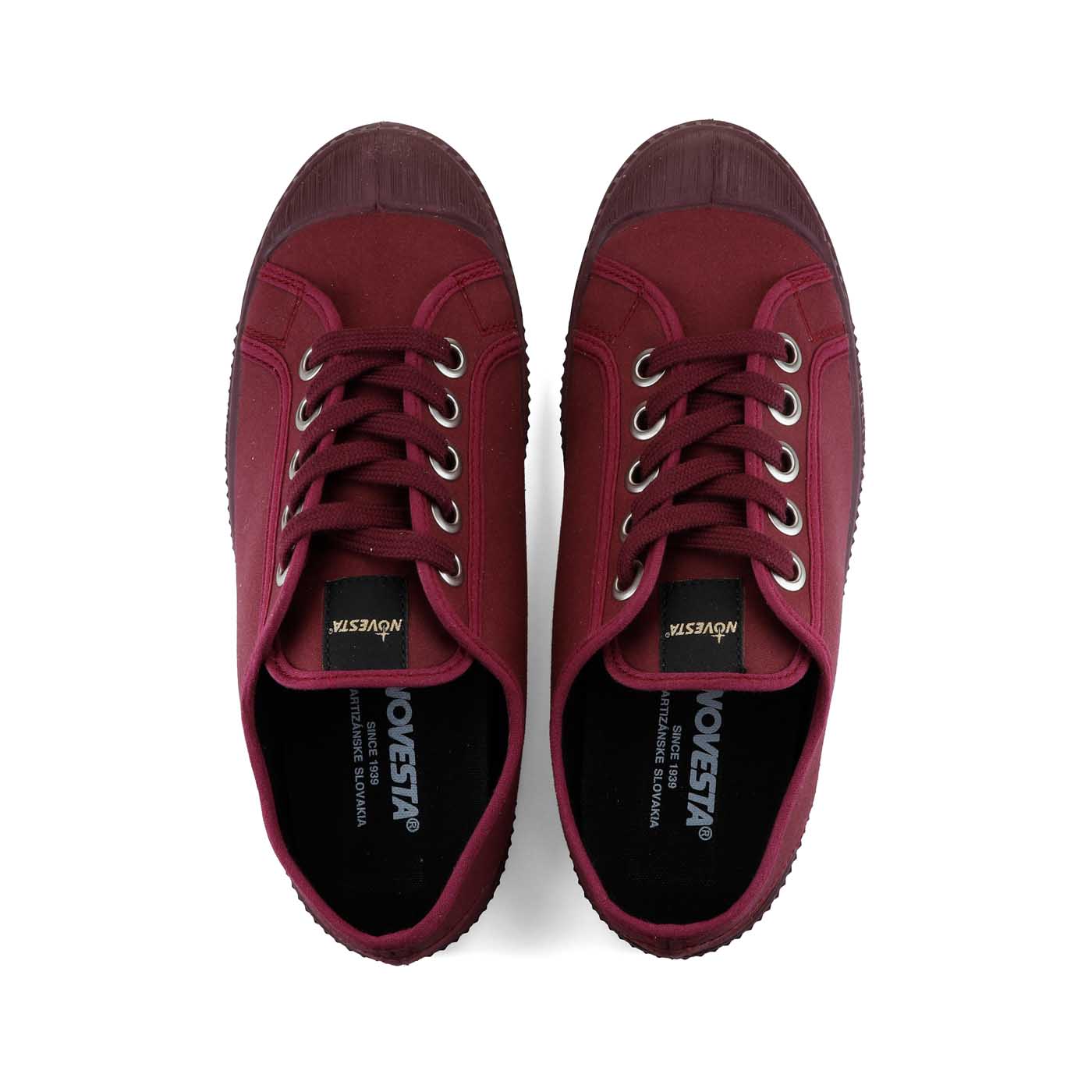 NOVESTA STAR MASTER WAX COTTON BURGUNDY（スターマスター・ワックス・コットン／バーガンディ）スロバキア製スニーカー 上面