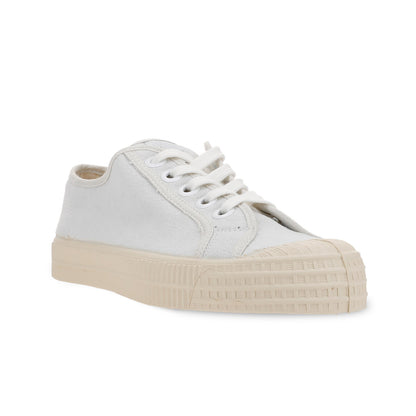 NOVESTA（ノヴェスタ / ノベスタ） 公式ストア通販 - STAR MASTER WASHED WHITE スロバキア スニーカー