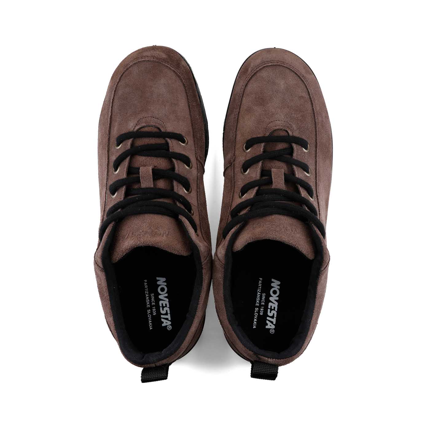 NOVESTA TRAMPKY ALL SUEDE CASTORO（トランプキー／カストーロ）スロバキア製スニーカー 上面