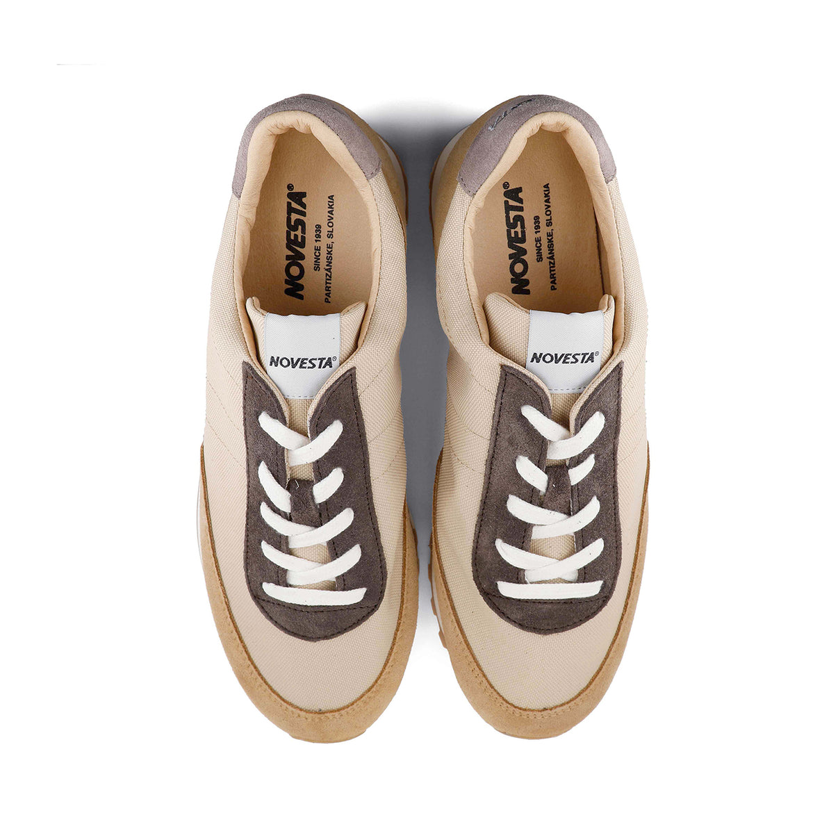 NOVESTA（ノヴェスタ / ノベスタ） 公式ストア通販 MARATHON RUNNER TRAIL BEIGE/GREY（マラソン