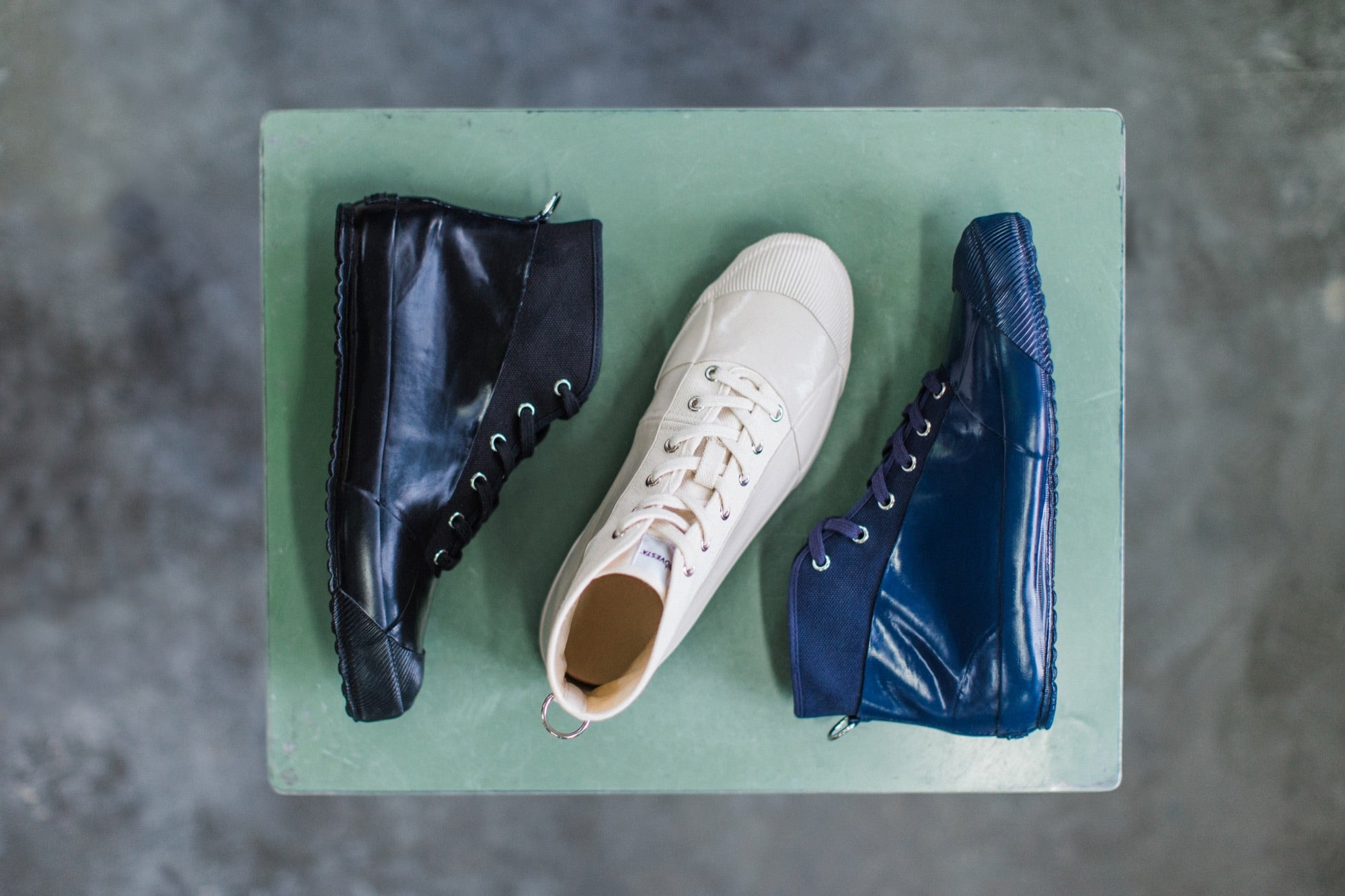 RUBBER SNEAKER — NOVESTAの代表モデル